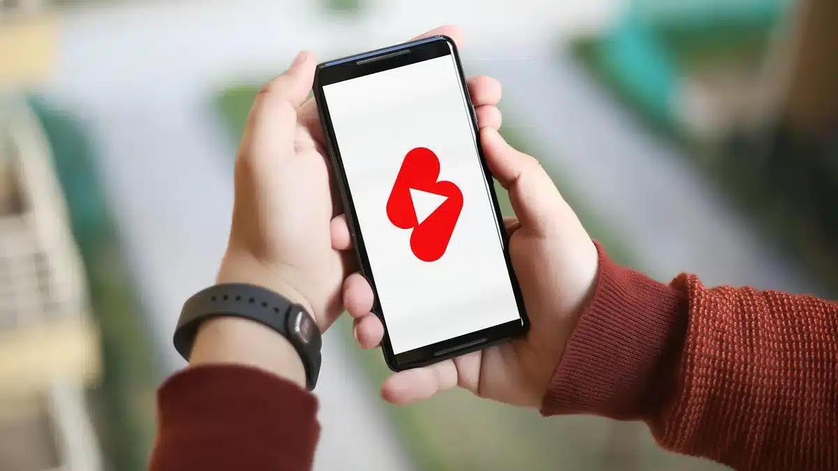 Application mobile montrant un tunnel d'achat et une notification promotionnelle